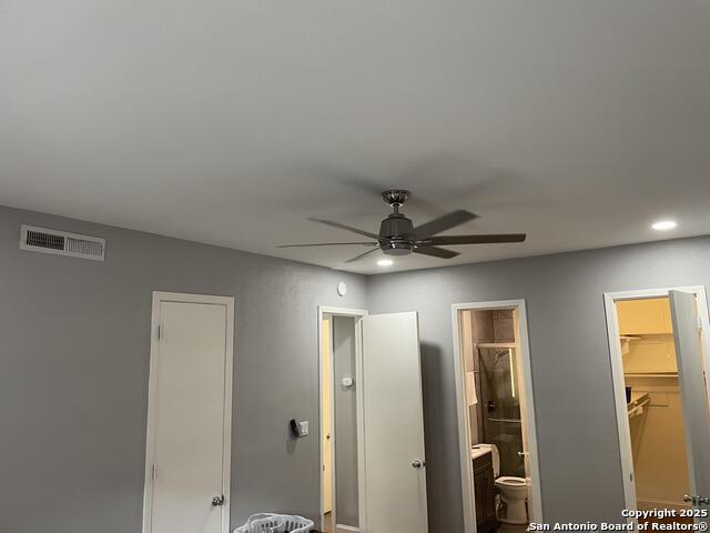 Image 13 of 42 For 7711 Broadway  11c