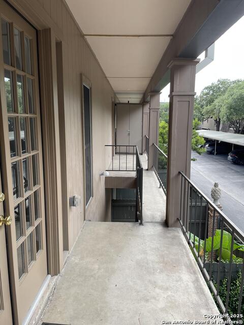 Image 23 of 42 For 7711 Broadway  11c