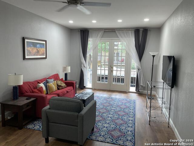 Image 5 of 42 For 7711 Broadway  11c