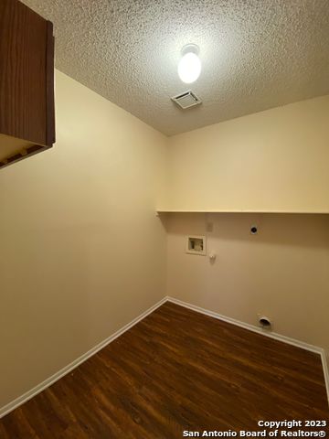 Image 25 of 31 For 4514 Stradford Pl