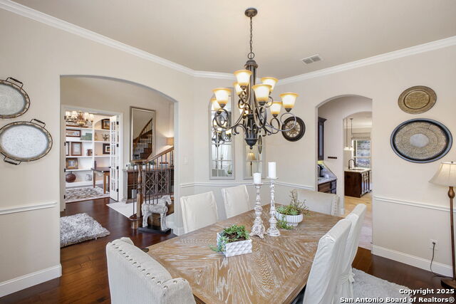 Listing photo id 12 for 7027 Bella Bluff