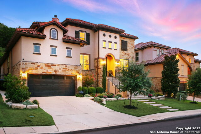 Listing photo id 0 for 7027 Bella Bluff
