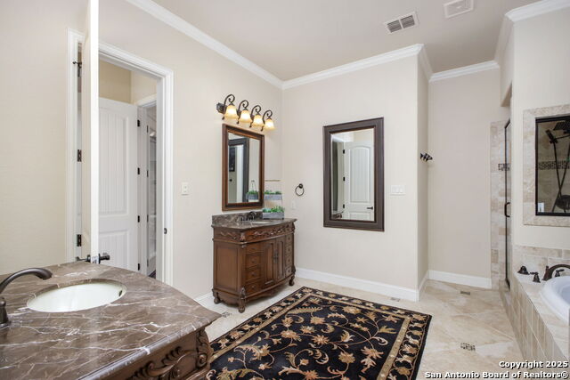 Listing photo id 20 for 7027 Bella Bluff