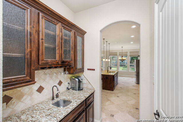 Listing photo id 24 for 7027 Bella Bluff