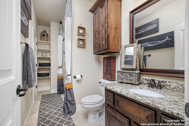Listing photo id 39 for 7027 Bella Bluff