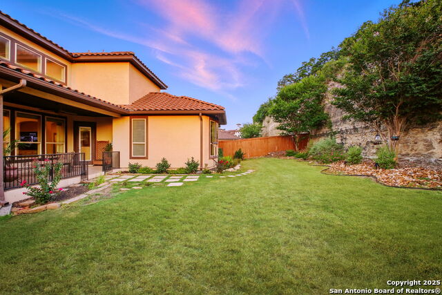 Listing photo id 45 for 7027 Bella Bluff
