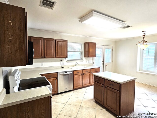 Image 4 of 26 For 9119 Hampton Hills