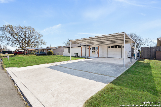 Listing photo id 0 for 5414 Borchers