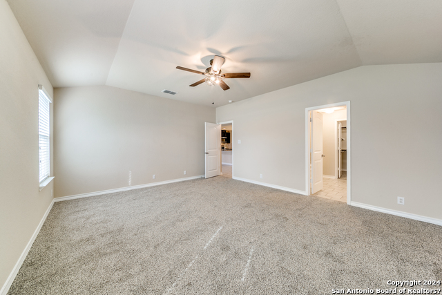 Listing photo id 12 for 2915 Sunset Bend