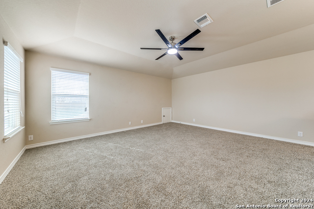 Listing photo id 16 for 2915 Sunset Bend