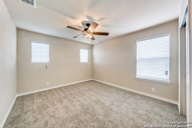 Listing photo id 17 for 2915 Sunset Bend
