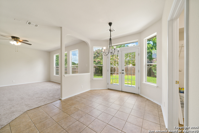 Listing photo id 13 for 104 Coriander