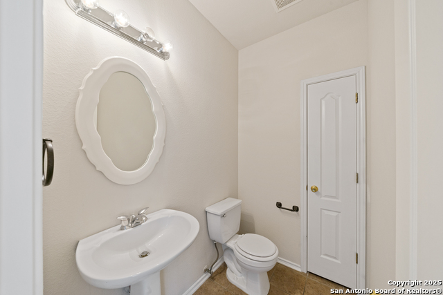 Listing photo id 15 for 104 Coriander