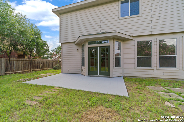 Listing photo id 25 for 104 Coriander