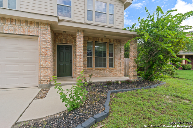 Listing photo id 2 for 104 Coriander