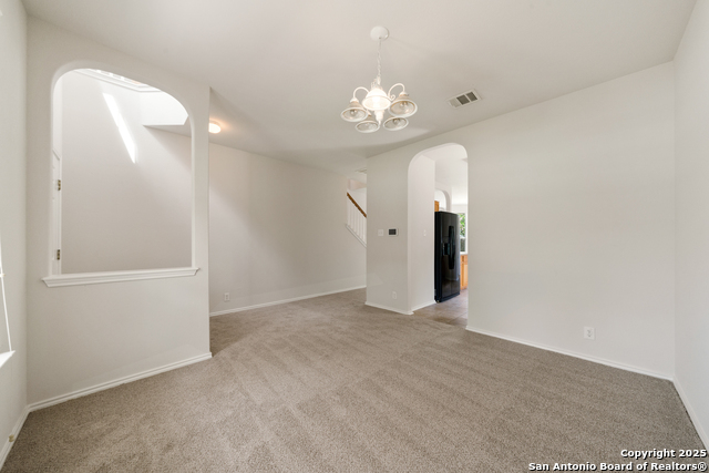 Listing photo id 5 for 104 Coriander