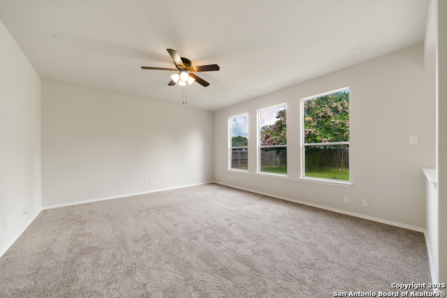 Listing photo id 7 for 104 Coriander