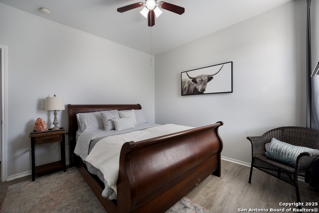 Listing photo id 18 for 13710 Laramie Hill