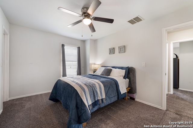 Listing photo id 25 for 13710 Laramie Hill