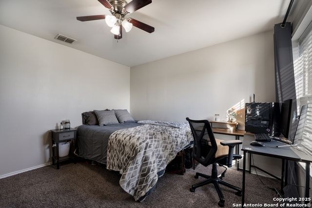 Listing photo id 29 for 13710 Laramie Hill