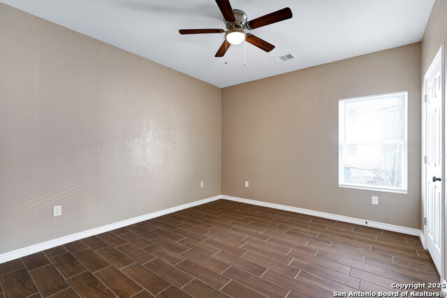 Listing photo id 5 for 4423 Buena Vista