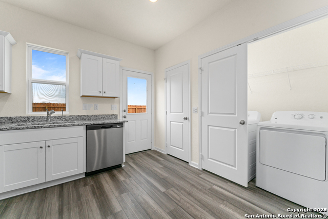 Listing photo id 18 for 12832 Bay Mare Lane