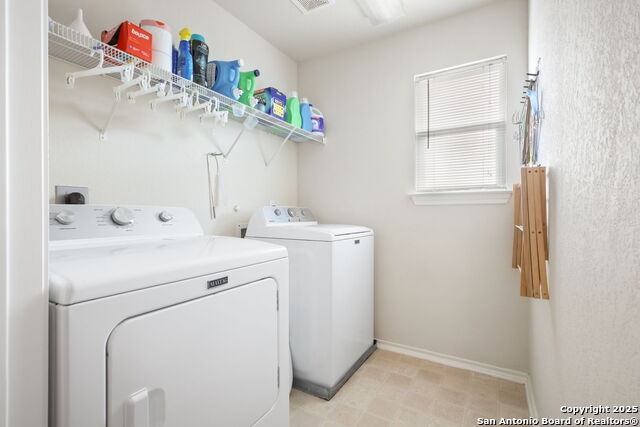 Listing photo id 19 for 23015 Bengal Brook