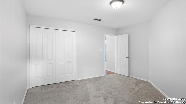 Listing photo id 8 for 2812 Berry Patch