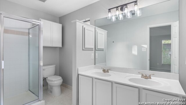 Listing photo id 13 for 2812 Berry Patch