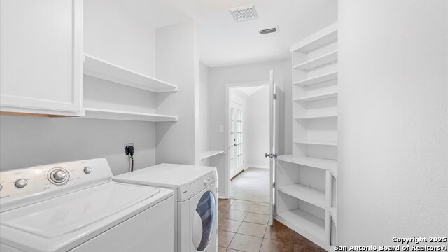 Listing photo id 4 for 2812 Berry Patch