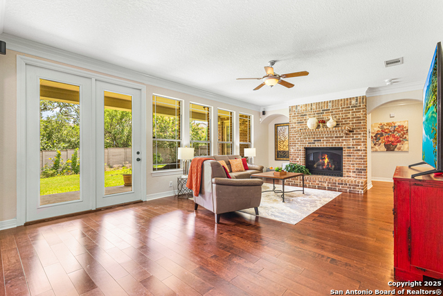 Listing photo id 10 for 1254 Bluemist Bay