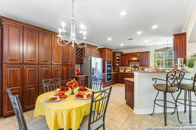 Listing photo id 11 for 1254 Bluemist Bay