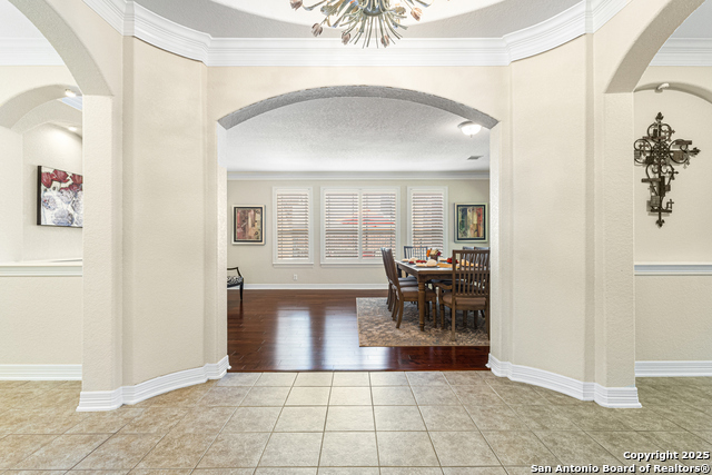 Listing photo id 5 for 1254 Bluemist Bay