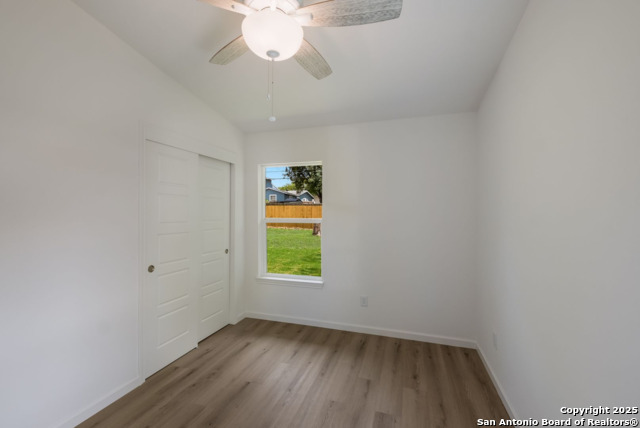 Listing photo id 12 for 523 Gilbert Ln