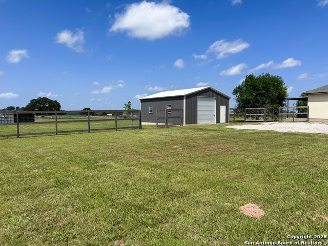Listing photo id 23 for 7286 Elm Creek