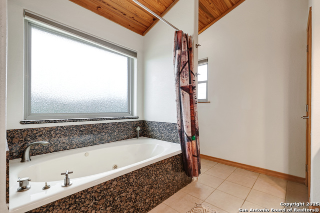 Image 19 of 26 For 727 Private Road 1508