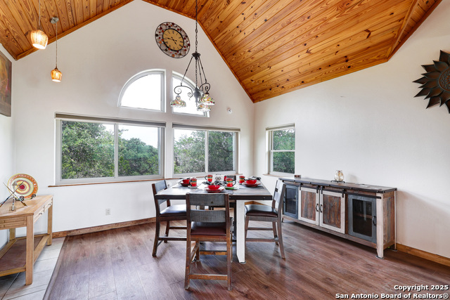 Image 9 of 26 For 727 Private Road 1508
