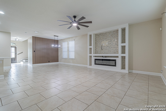 Listing photo id 14 for 8506 Hamer  