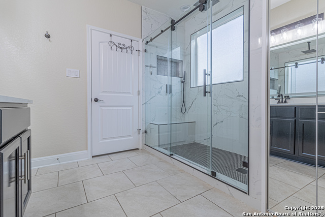 Listing photo id 19 for 8506 Hamer  