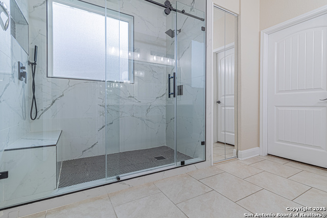 Listing photo id 20 for 8506 Hamer  