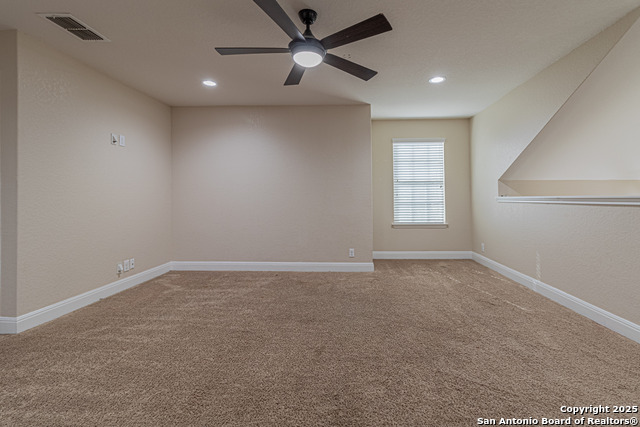 Listing photo id 27 for 8506 Hamer  