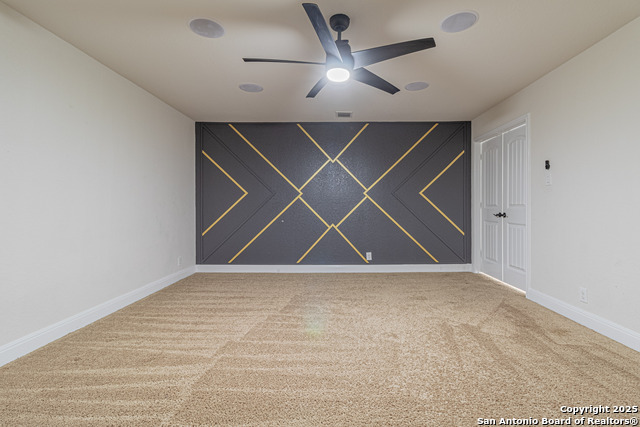 Listing photo id 29 for 8506 Hamer  