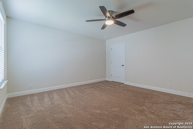 Listing photo id 35 for 8506 Hamer  