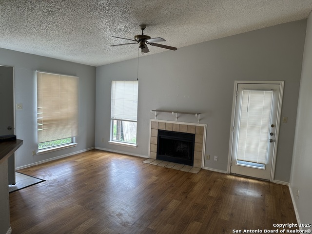 Image 2 of 10 For 5514 Lochmoor