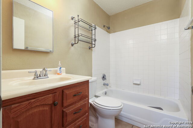 Image 17 of 26 For 9107 Gambier Dr