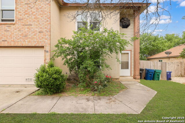Image 3 of 26 For 9107 Gambier Dr