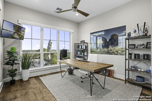 Image 23 of 50 For 22605 Homestead Mesa