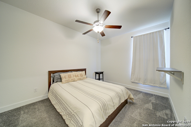 Image 21 of 27 For 8602 Glass Gem Dr