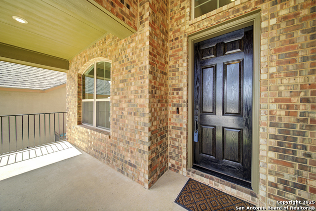 Image 4 of 27 For 8602 Glass Gem Dr