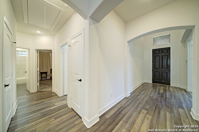 Image 7 of 27 For 8602 Glass Gem Dr